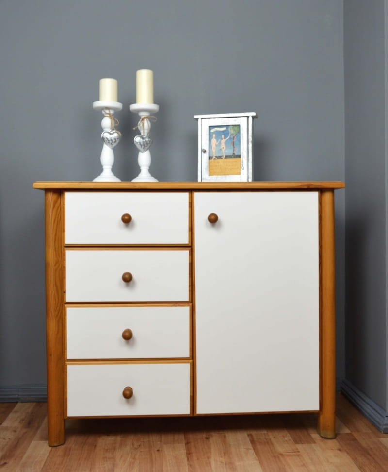 Folie autocolanta d-c-fix pentru mobilier model alb lucios 15m x 67.5cm